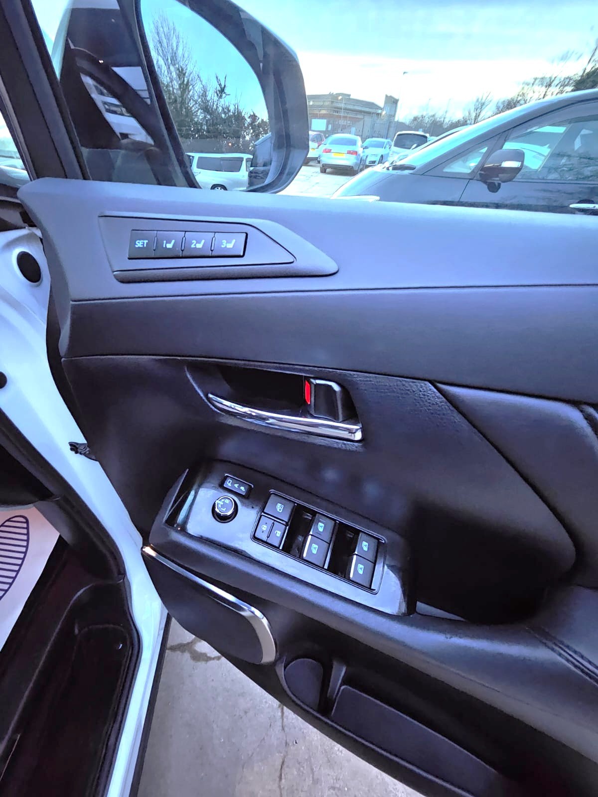 Used Toyota Vellfire 2025 for sale - 76719627: Photo 16