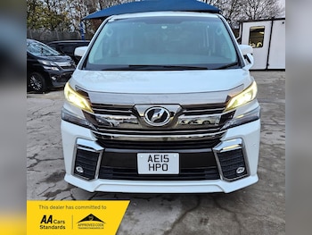 Used Toyota Vellfire 2015 for sale - 76719627: Photo