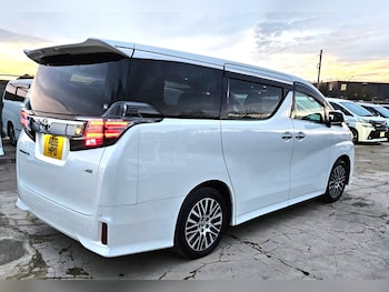 Used Toyota Vellfire 2015 for sale - 76719627: Photo