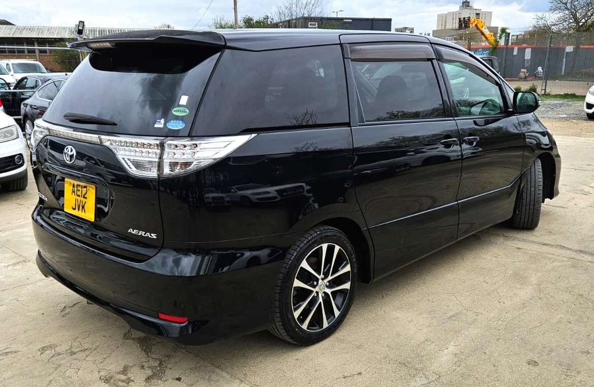 Used Toyota Estima 2026 for sale - 78118124: Photo 4