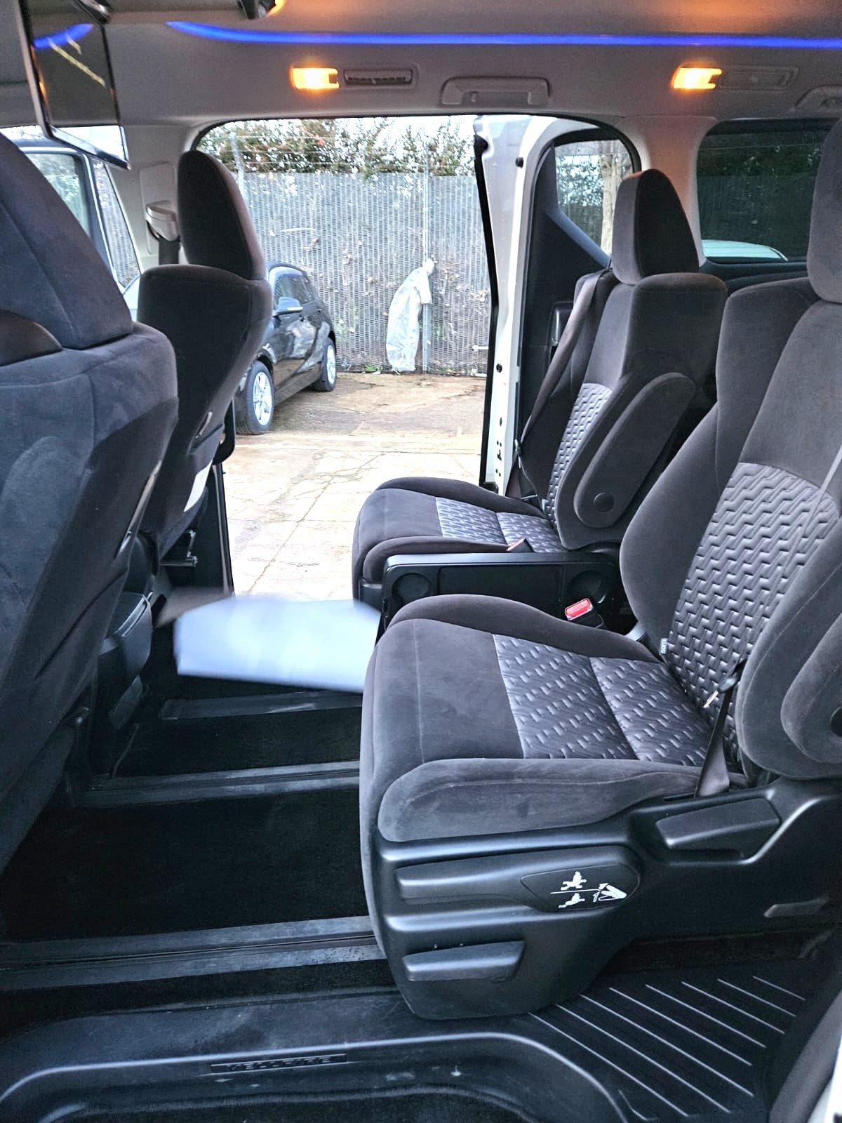 Used Toyota Vellfire 2025 for sale - 77389114: Photo 13