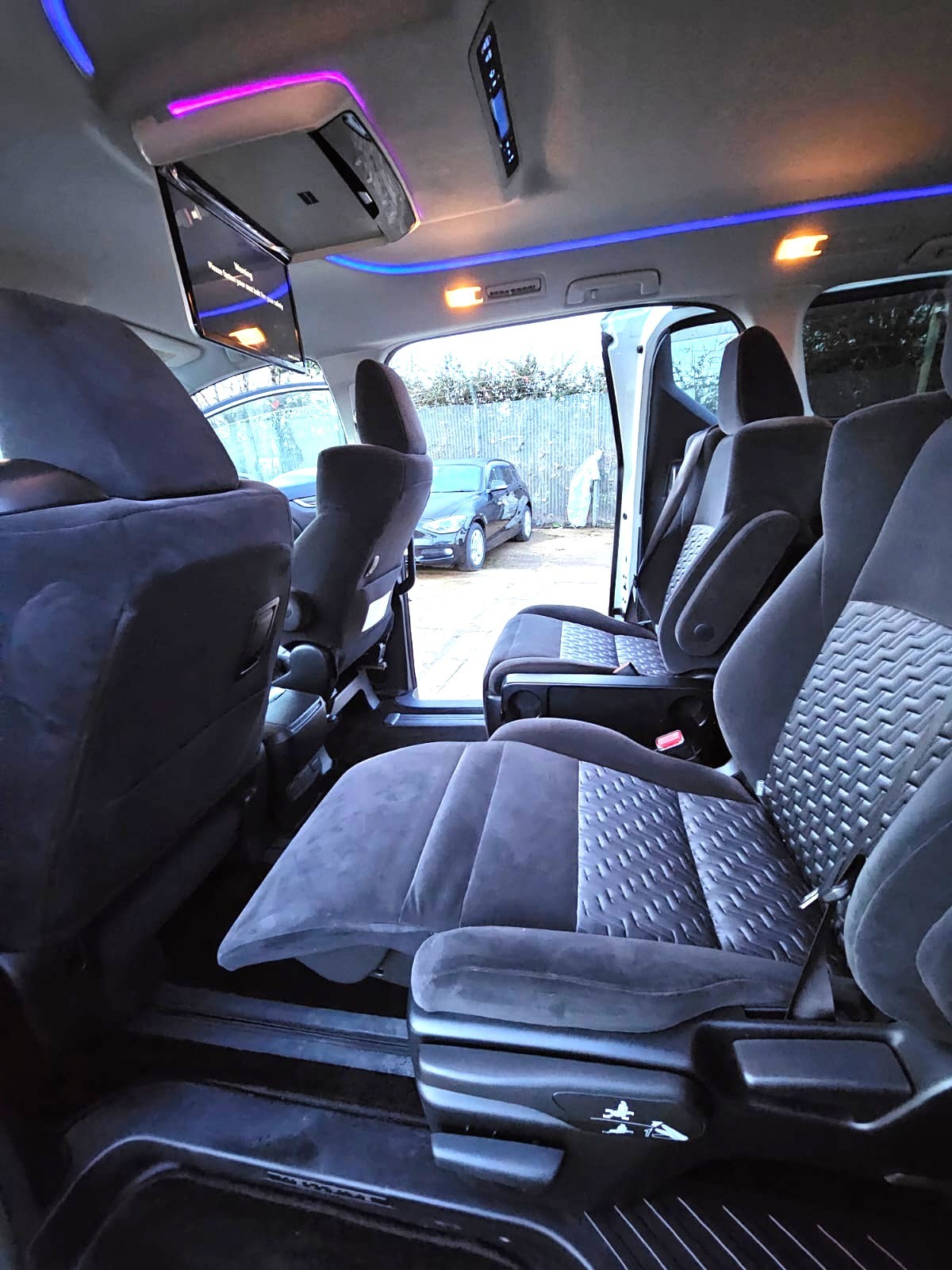 Used Toyota Vellfire 2025 for sale - 77389114: Photo 14