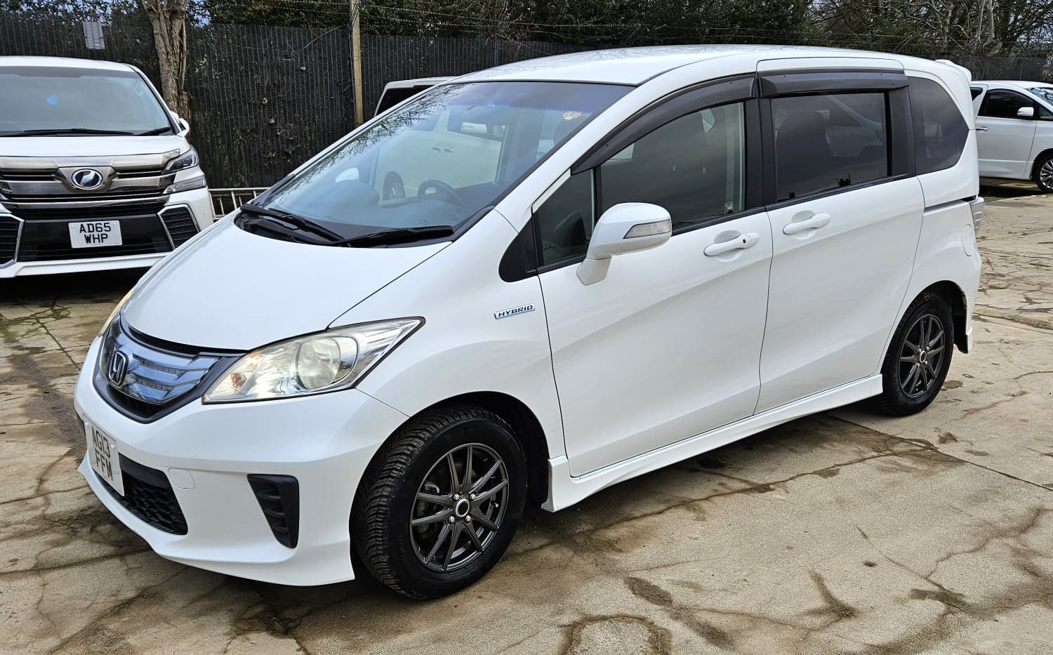 Used Toyota Vellfire 2025 for sale - 77710962: Photo 8