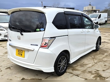 Used Honda Freed 2013 for sale - 77539920: Photo