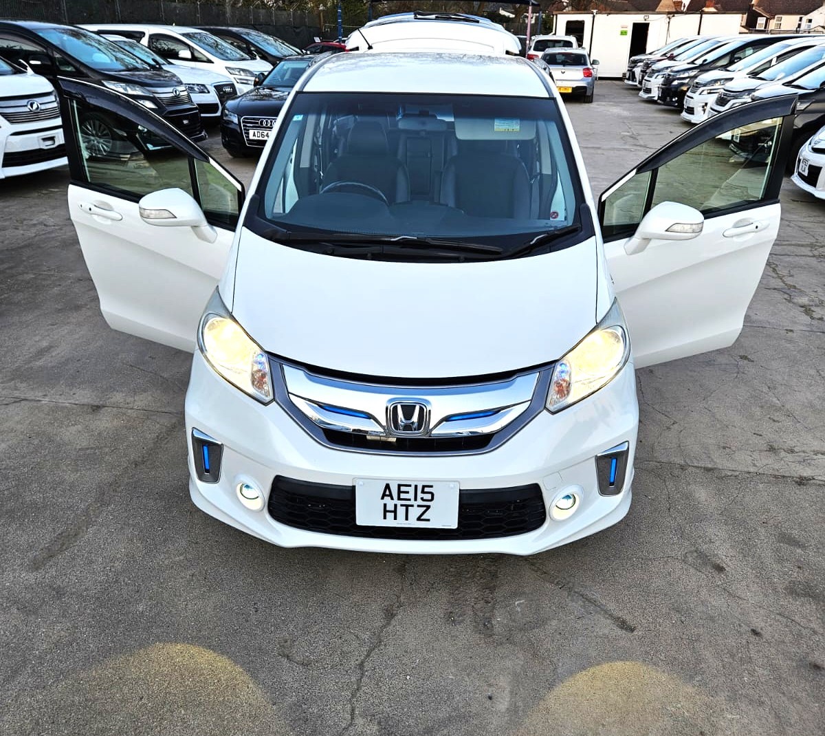 Used Honda Freed 2025 for sale - 77942202: Photo 10