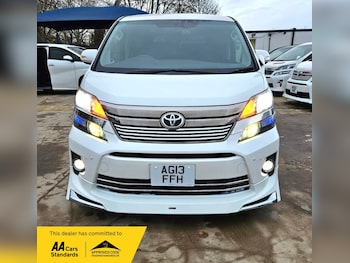 Used Toyota Vellfire 2013 for sale - 78476347: Photo