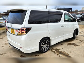 Used Toyota Vellfire 2014 for sale - 78956471: Photo