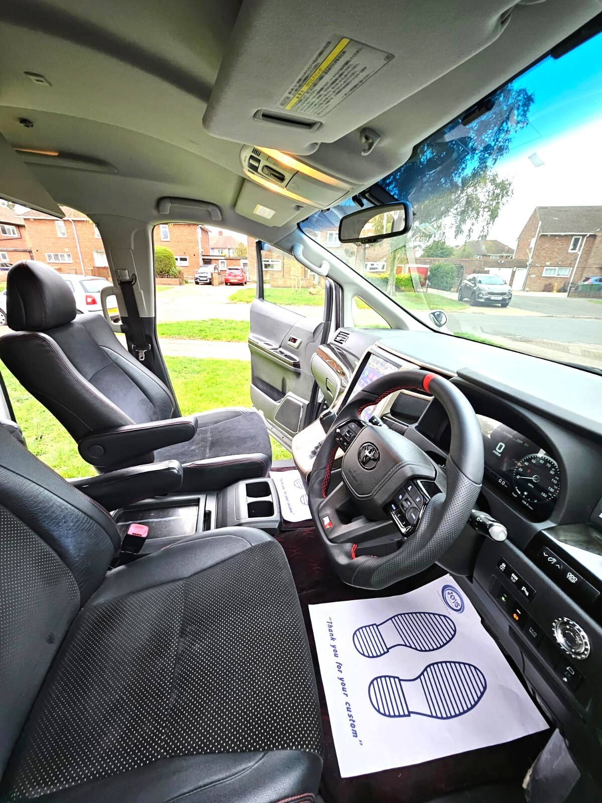 Used Toyota Vellfire 2025 for sale - 76112748: Photo 10