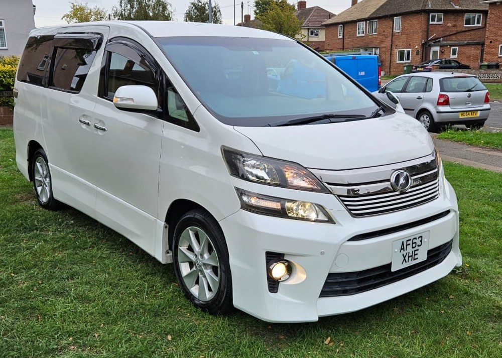 Used Toyota Vellfire 2025 for sale - 76112748: Photo 2