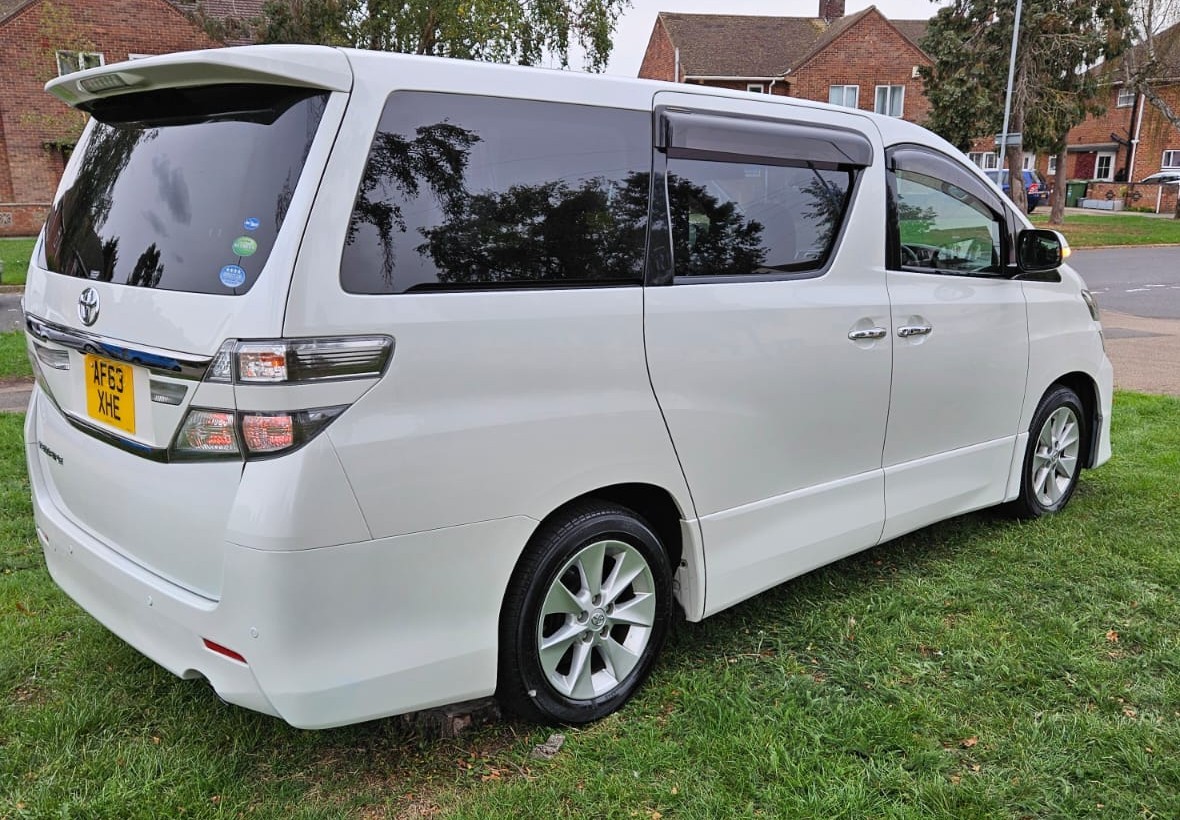 Used Toyota Vellfire 2025 for sale - 76112748: Photo 4