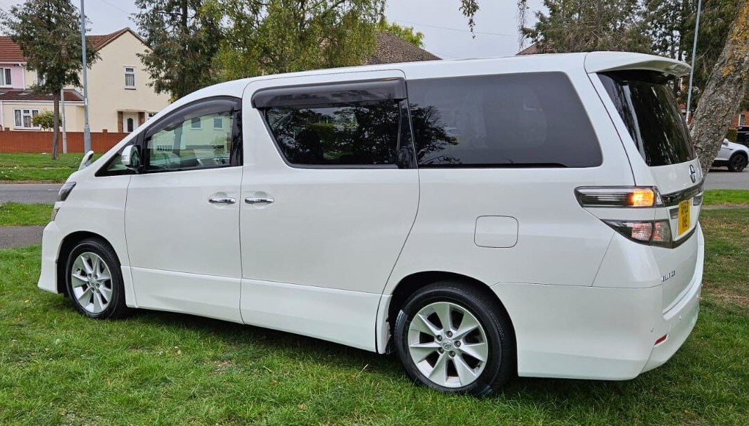 Used Toyota Vellfire 2025 for sale - 76112748: Photo 5