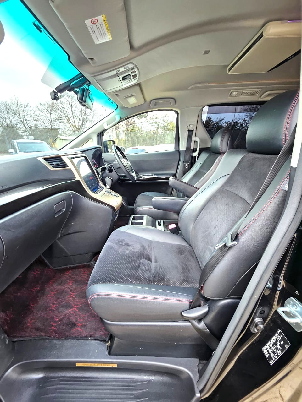 Used Toyota Vellfire 2025 for sale - 77269409: Photo 12