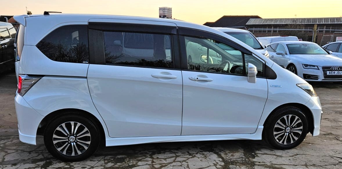 Used Honda Freed 2025 for sale - 77084938: Photo 3