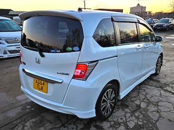 Used Honda Freed 2015 for sale - 77084938: Photo