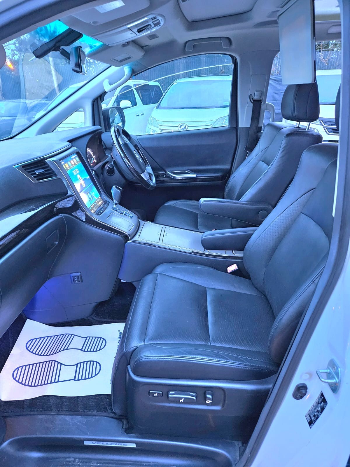 Used Toyota Vellfire 2025 for sale - 76875115: Photo 10