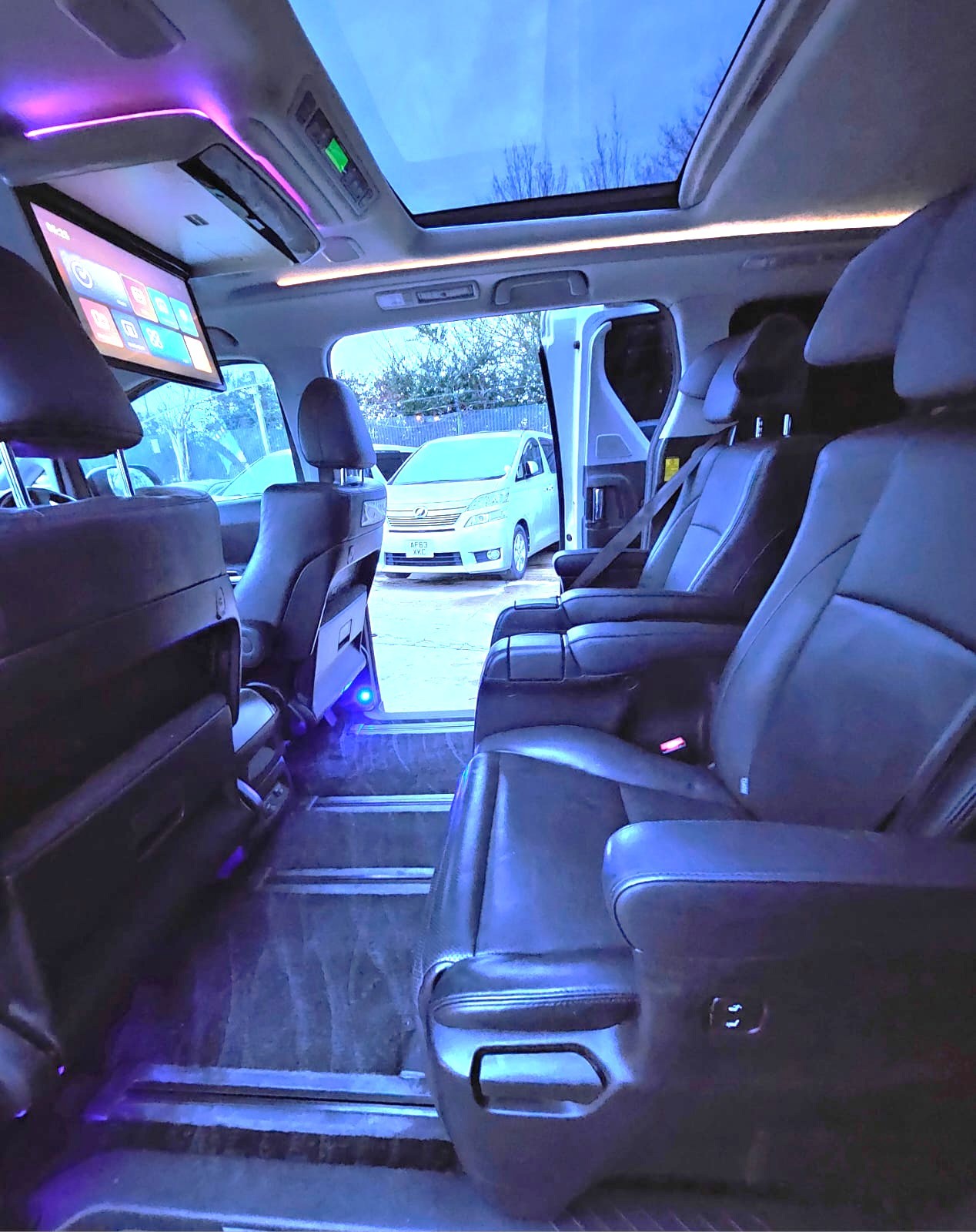 Used Toyota Vellfire 2025 for sale - 76875115: Photo 12