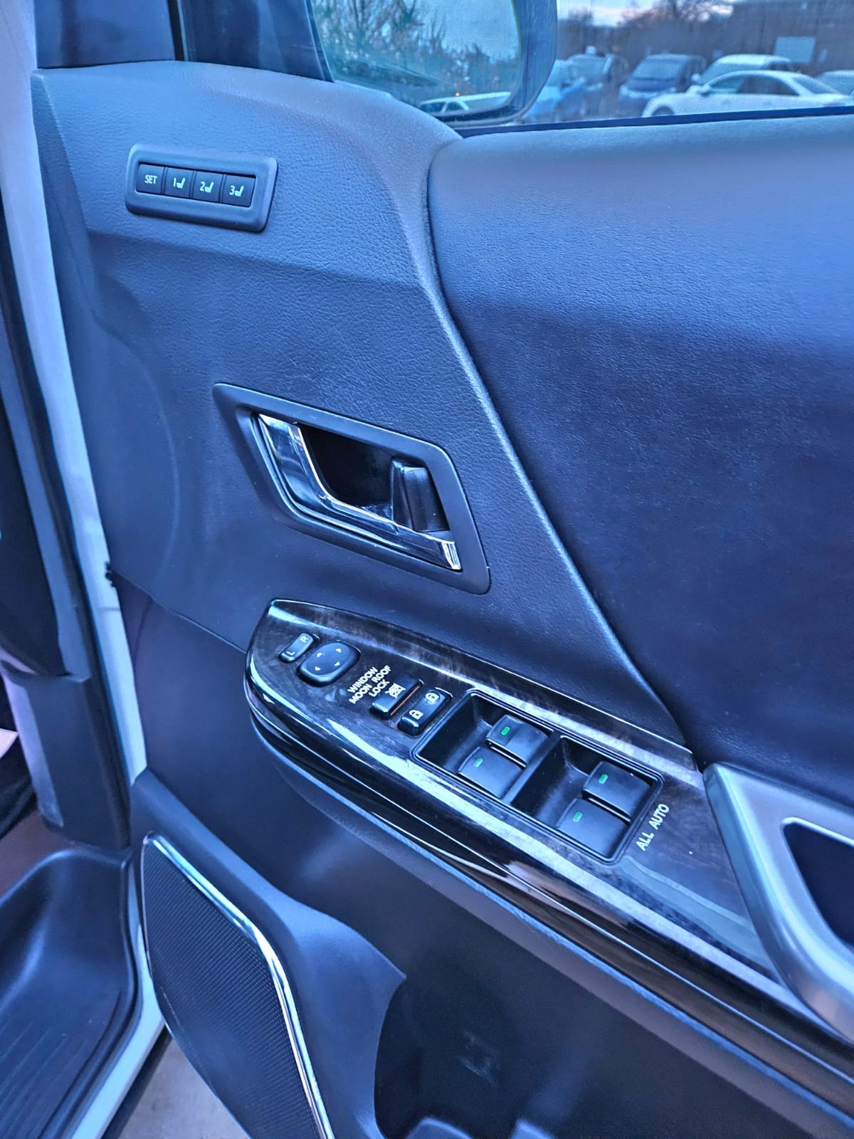 Used Toyota Vellfire 2025 for sale - 76875115: Photo 18