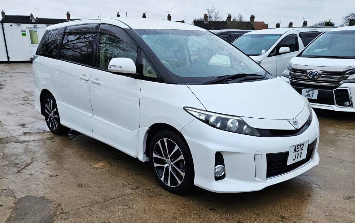 Used Toyota Estima 2025 for sale - 77281180: Photo 2