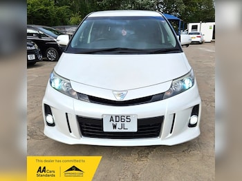 Used Toyota Estima 2015 for sale - 79474948: Photo