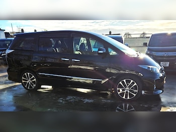 Used Toyota Estima 2015 for sale - 76735737: Photo