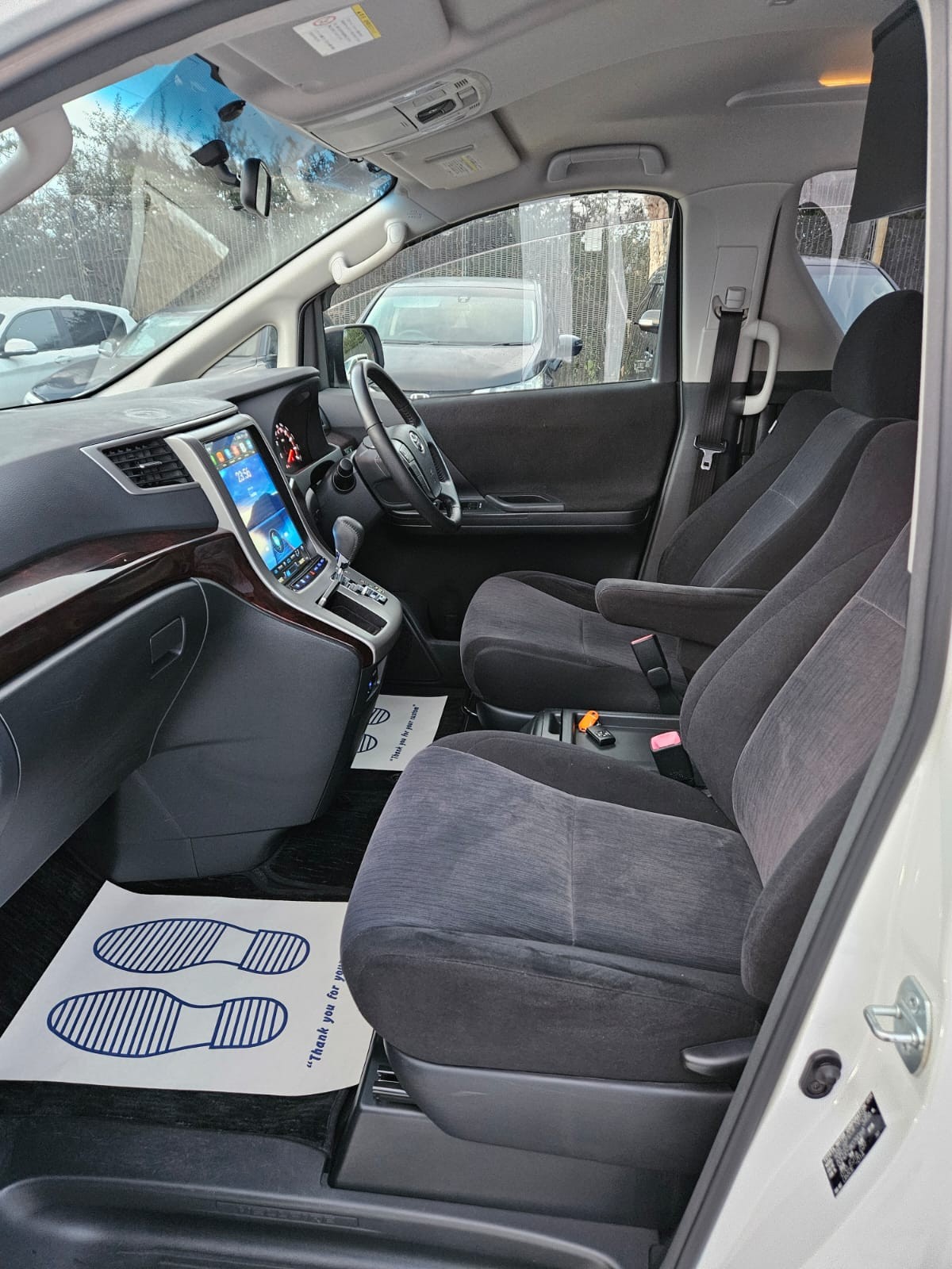 Used Toyota Vellfire 2025 for sale - 77122675: Photo 12