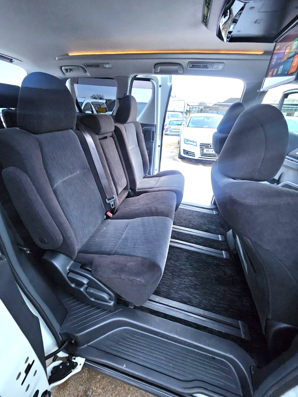 Used Toyota Vellfire 2025 for sale - 77122675: Photo 13