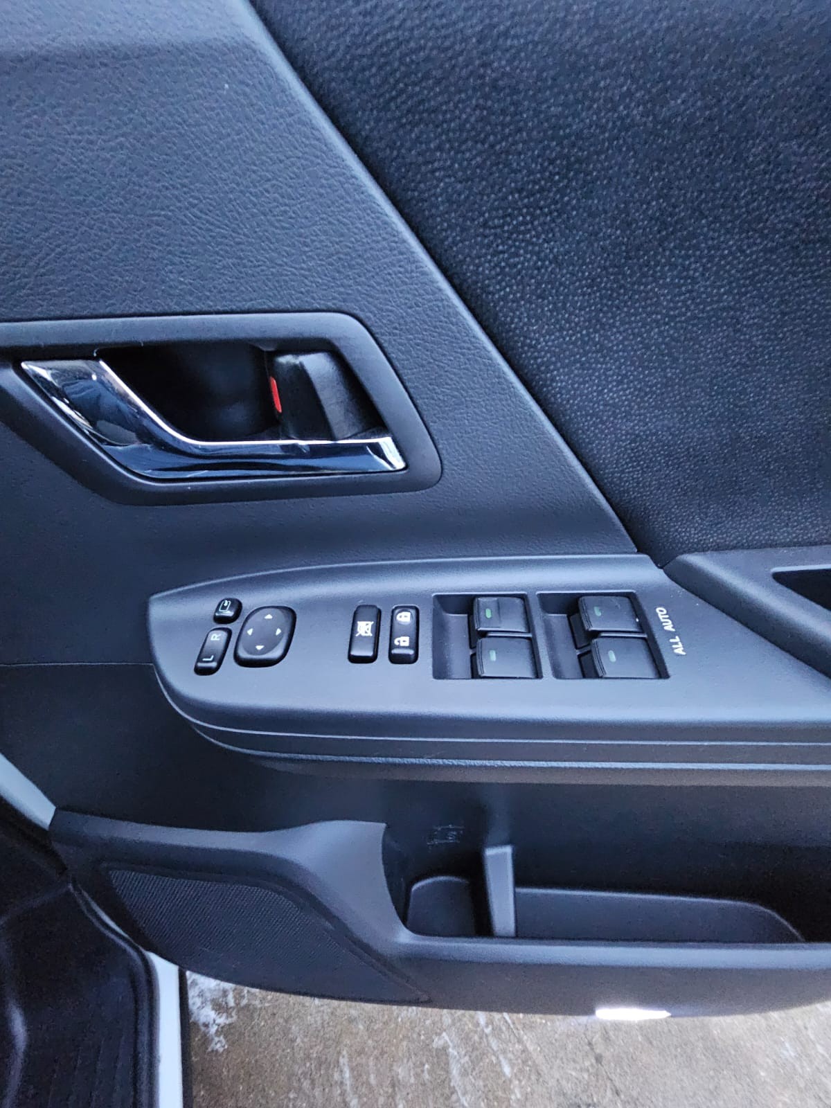 Used Toyota Vellfire 2025 for sale - 77122675: Photo 21