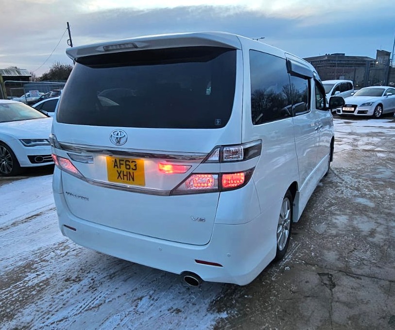 Used Toyota Vellfire 2025 for sale - 77122675: Photo 4