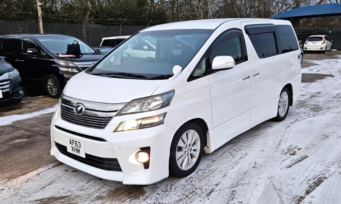 Used Toyota Vellfire 2025 for sale - 77122675: Photo 8