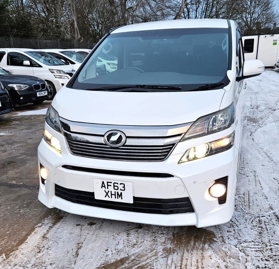 Used Toyota Vellfire 2025 for sale - 77122675: Photo 9