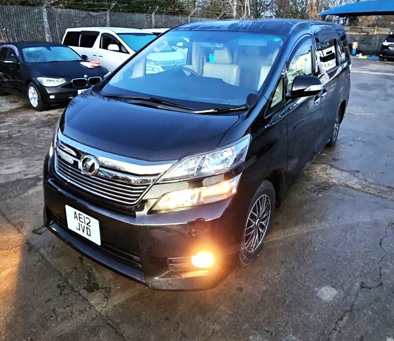 Used Toyota Vellfire 2025 for sale - 77018441: Photo 9