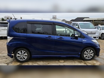 Used Honda Freed 2013 for sale - 76977995: Photo