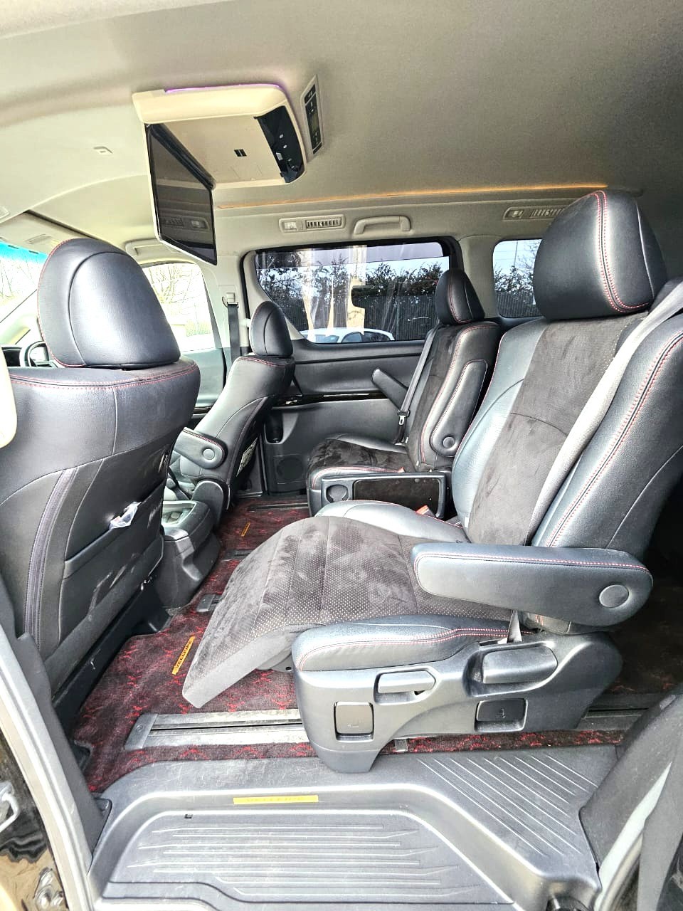 Used Toyota Vellfire 2025 for sale - 76648118: Photo 15