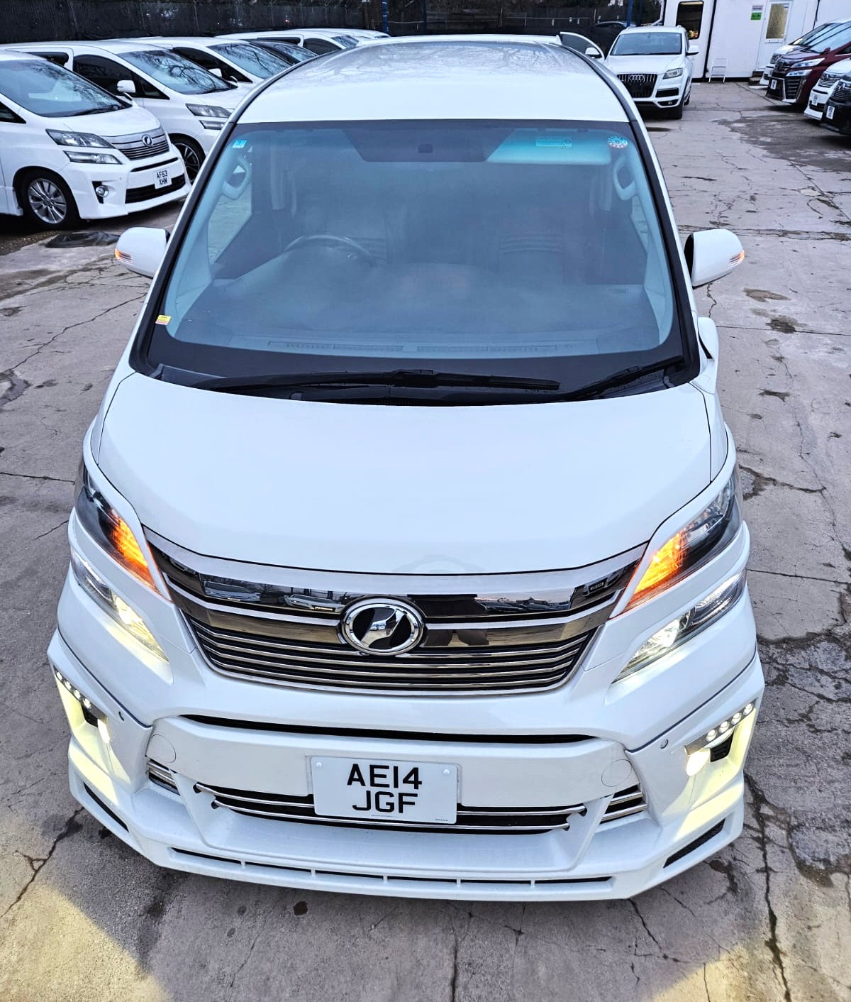 Used Toyota Vellfire 2025 for sale - 77333265: Photo 10