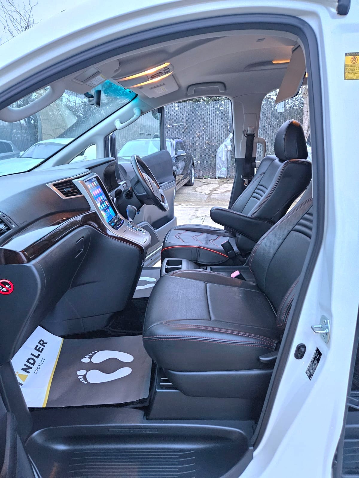 Used Toyota Vellfire 2025 for sale - 77333265: Photo 13