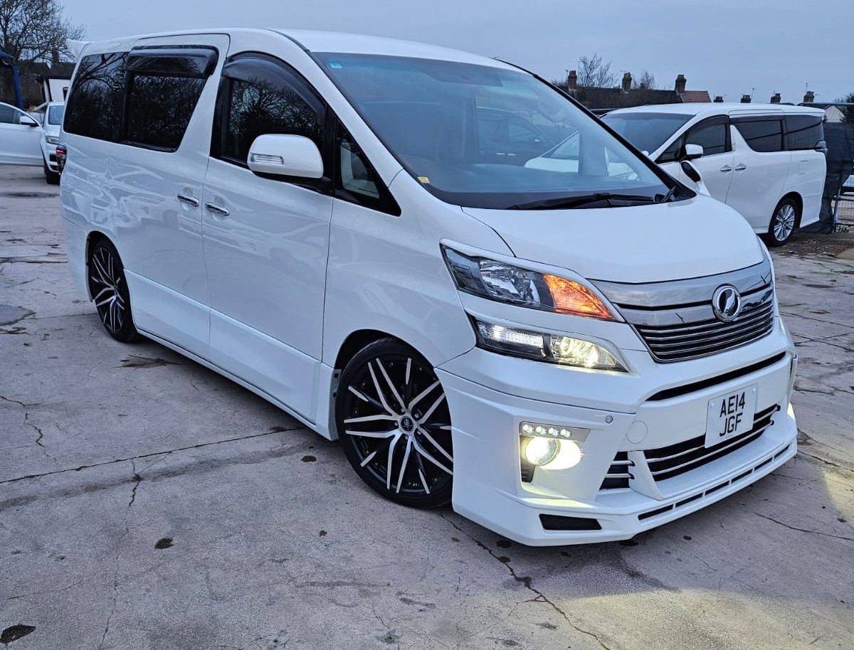 Used Toyota Vellfire 2025 for sale - 77333265: Photo 2