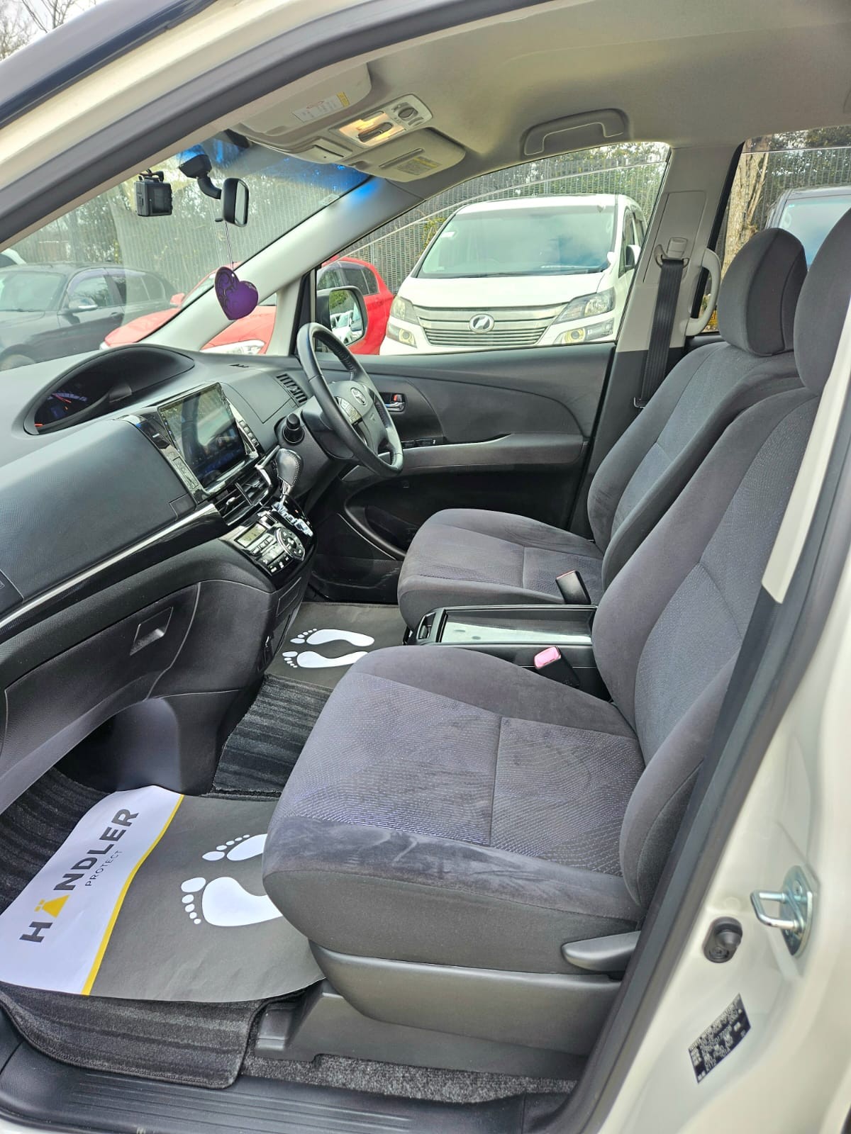 Used Toyota Estima 2026 for sale - 77899037: Photo 11