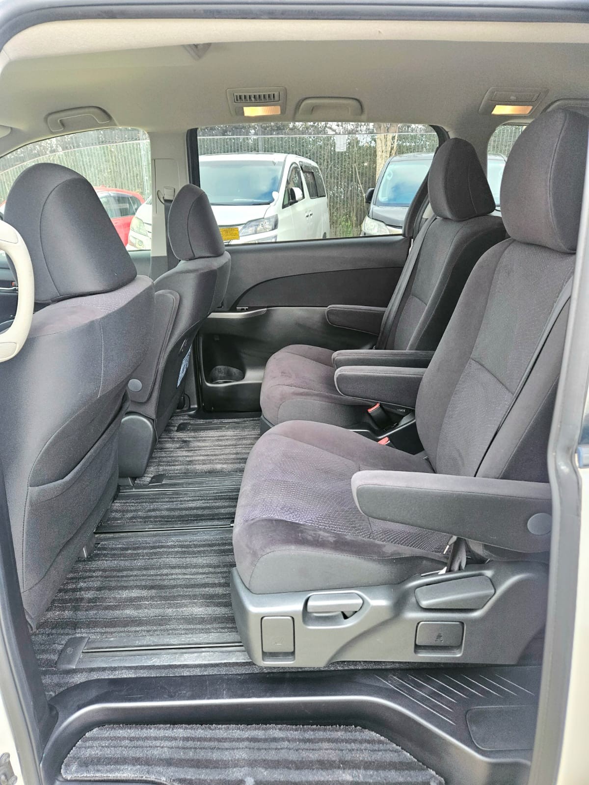 Used Toyota Estima 2026 for sale - 77899037: Photo 17