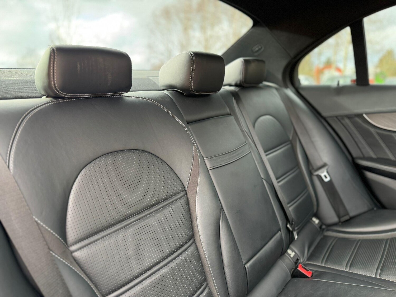 Used Mercedes-Benz C Class 2015 for sale - 77709933: Photo 24