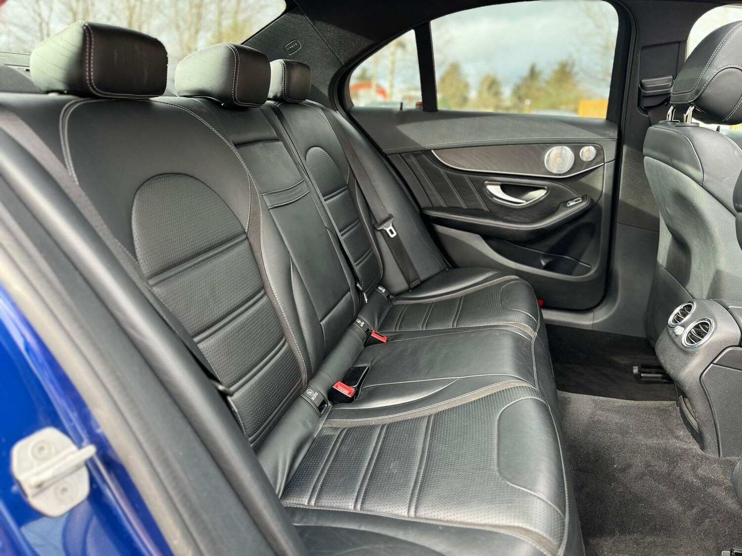 Used Mercedes-Benz C Class 2015 for sale - 77709933: Photo 25