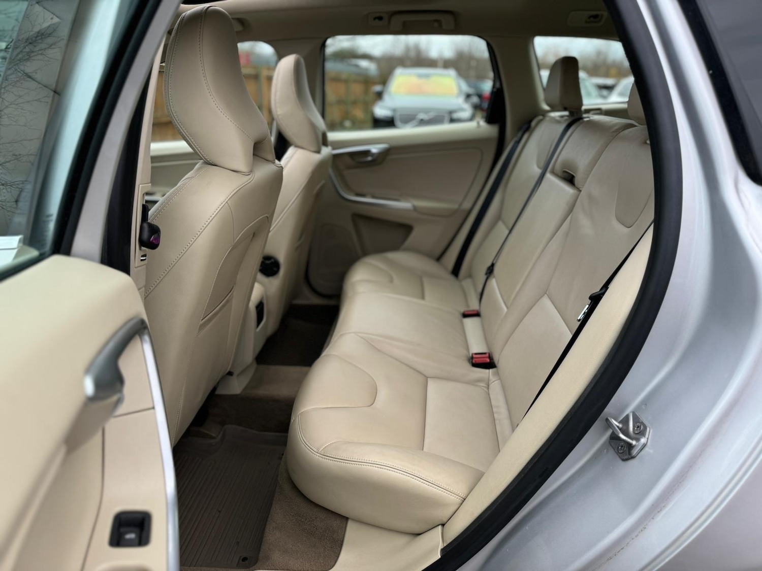 Used Volvo XC60 for sale - 76953059: Photo 23