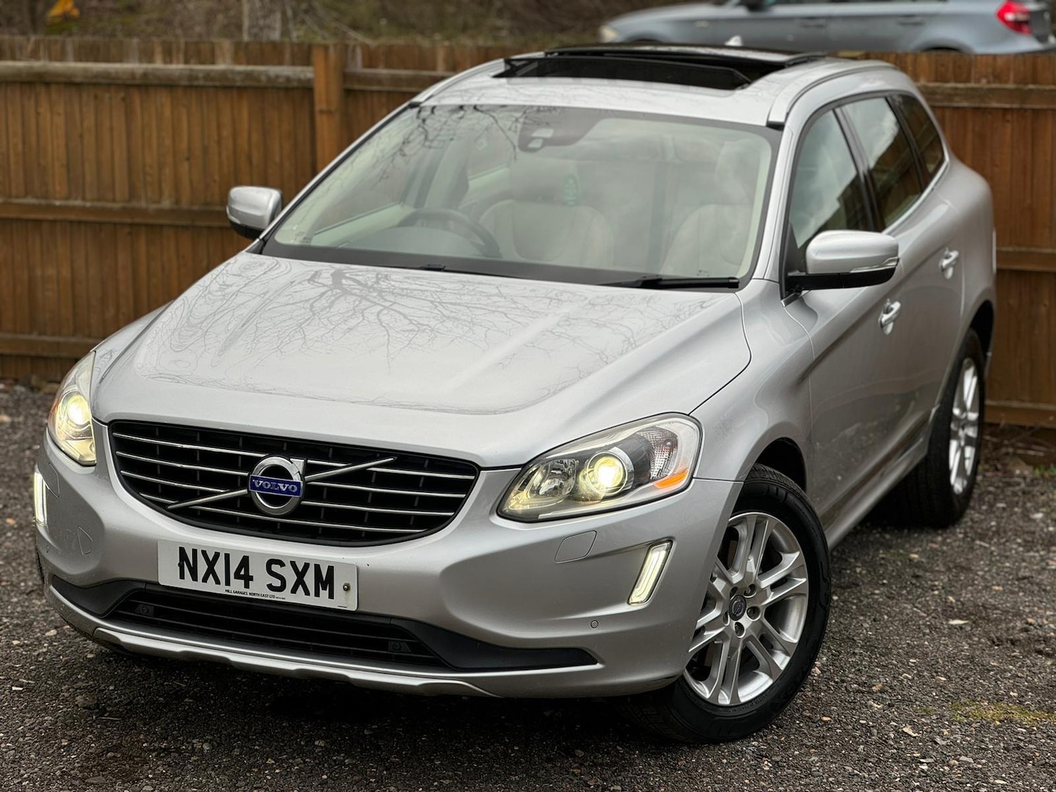 Used Volvo XC60 for sale - 76953059: Photo 3