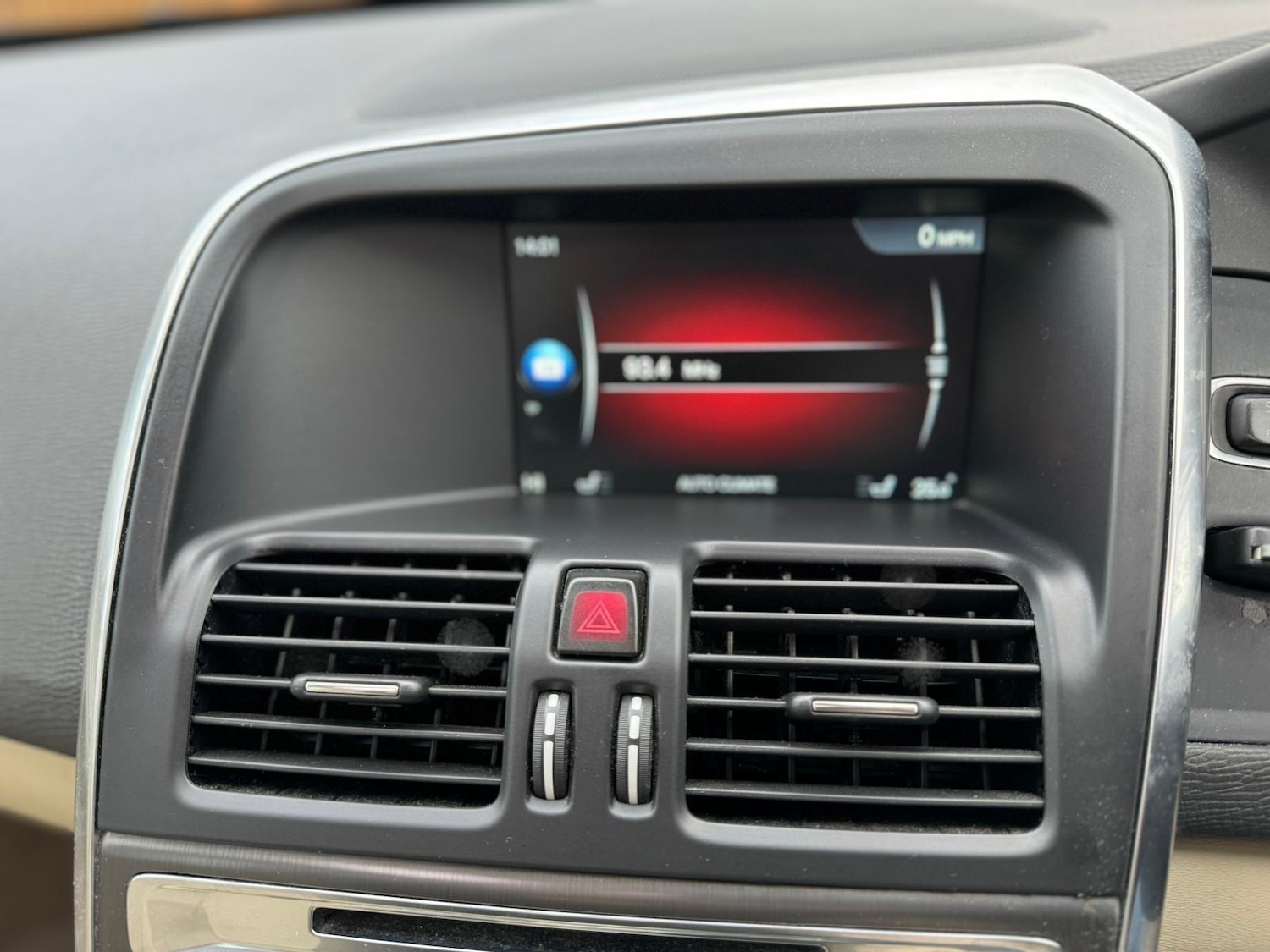 Used Volvo XC60 for sale - 76953059: Photo 42