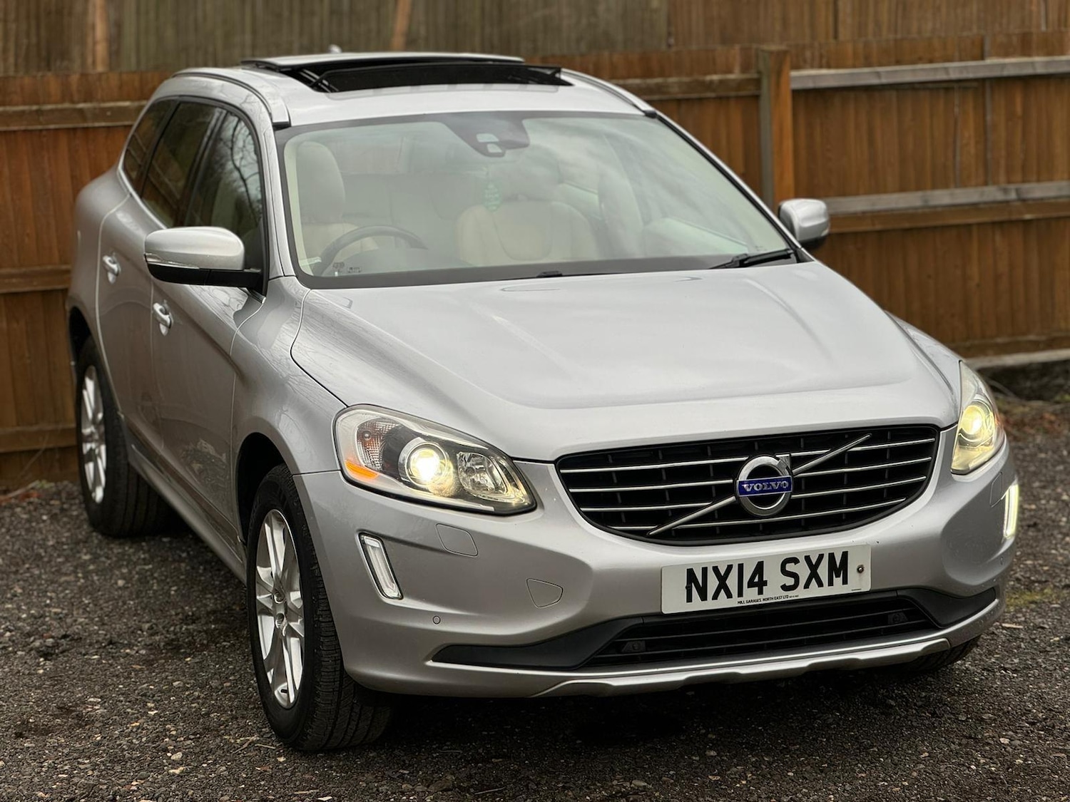Used Volvo XC60 for sale - 76953059: Photo 5