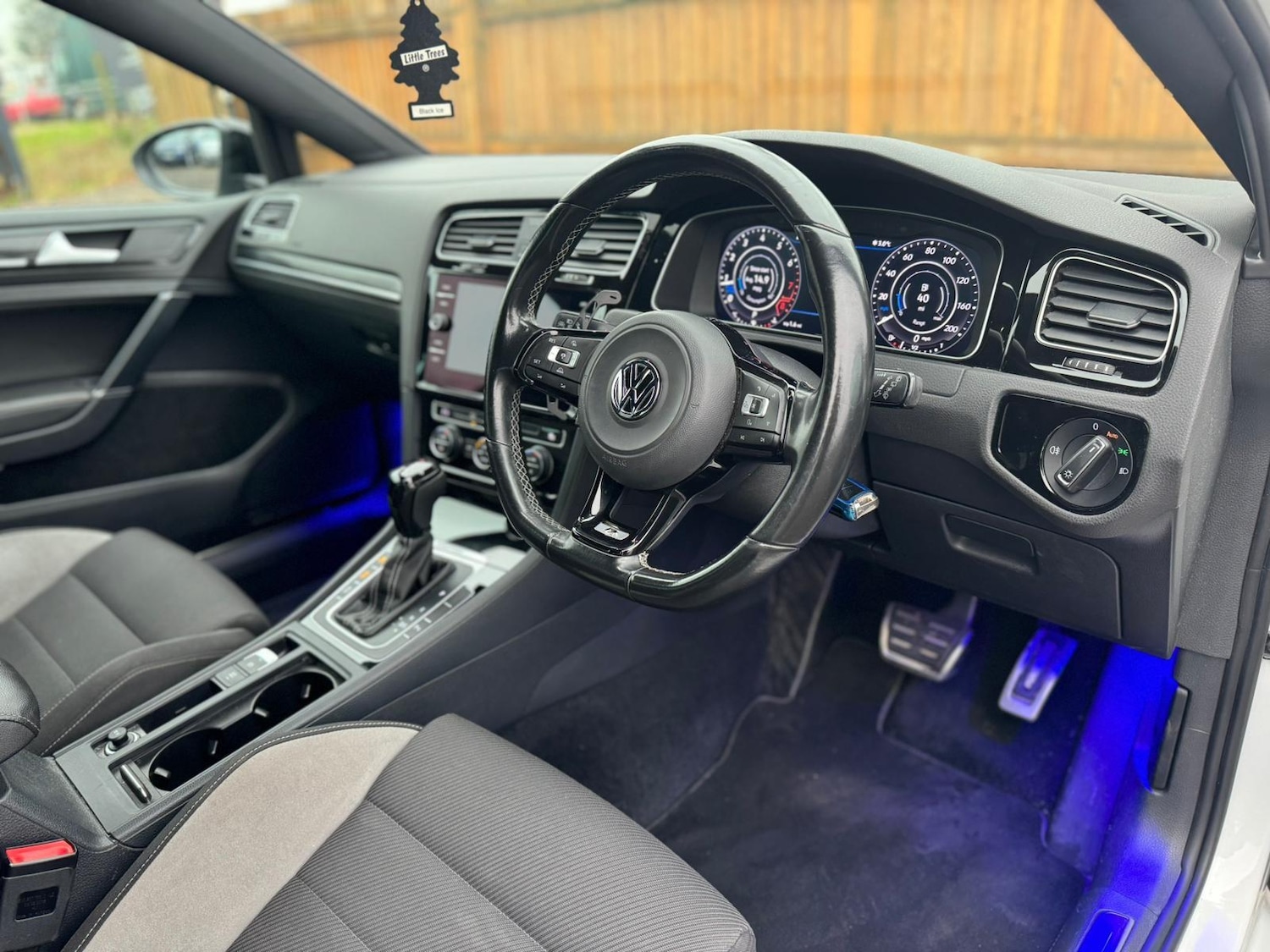 Used Volkswagen Golf 2015 for sale - 77425208: Photo 17