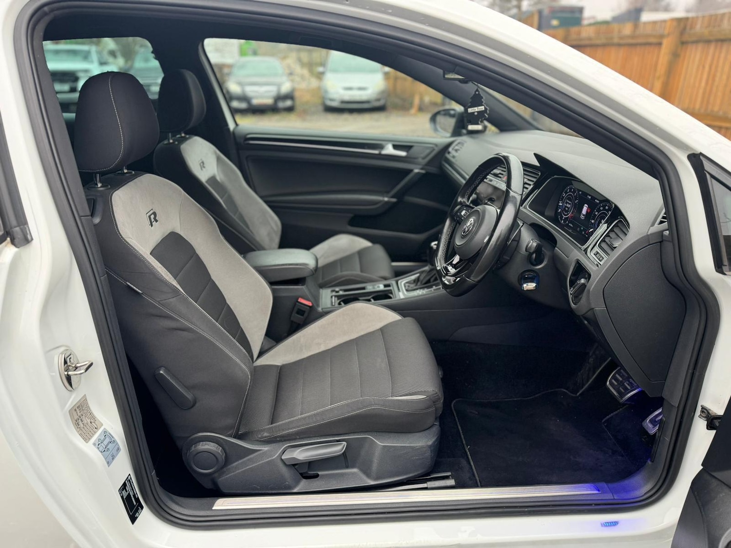 Used Volkswagen Golf 2015 for sale - 77425208: Photo 20