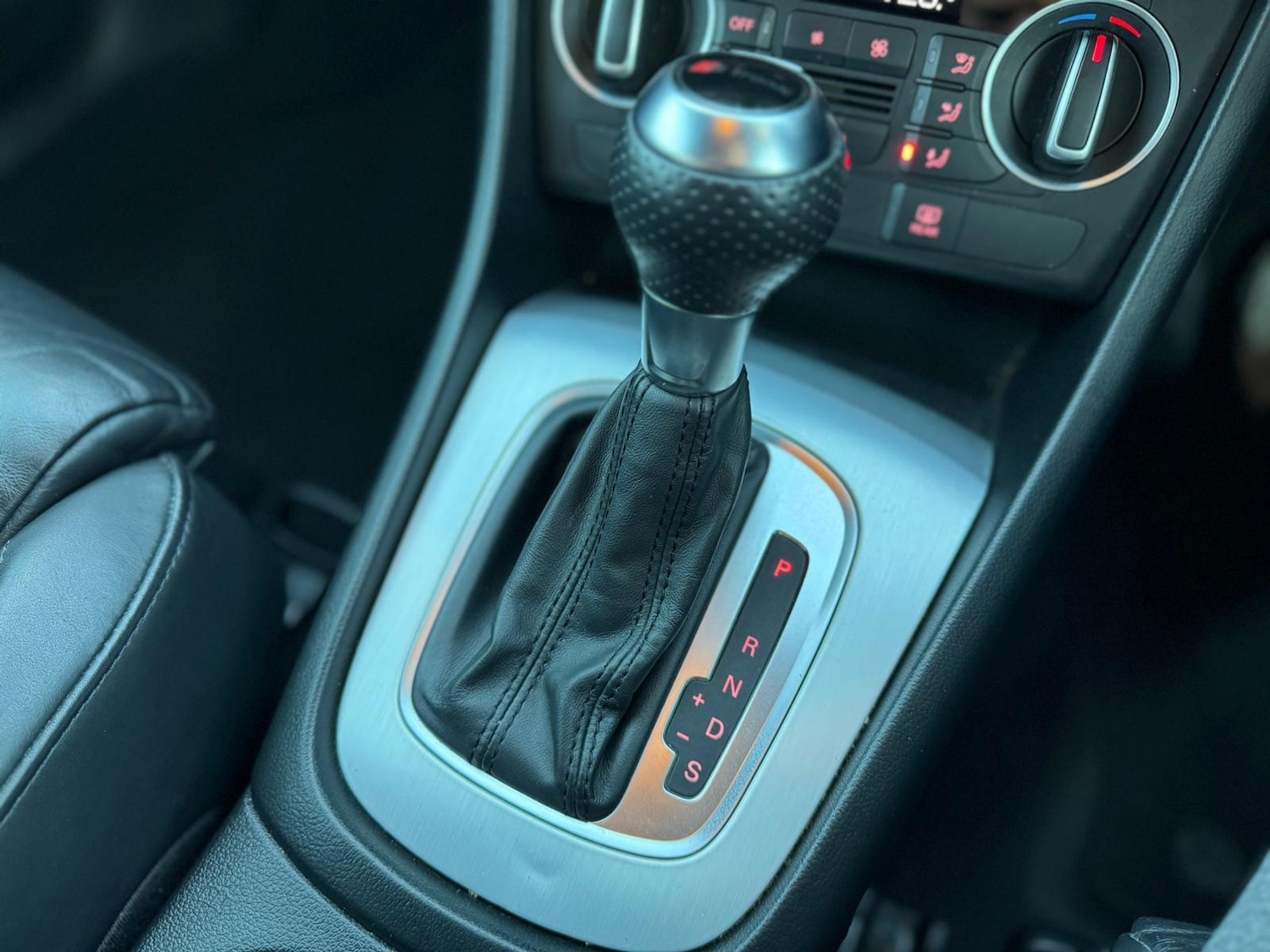 Used Audi Q3 2015 for sale - 76802214: Photo 14