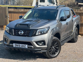 Used Nissan Navara 2019 for sale - 77957990: Photo