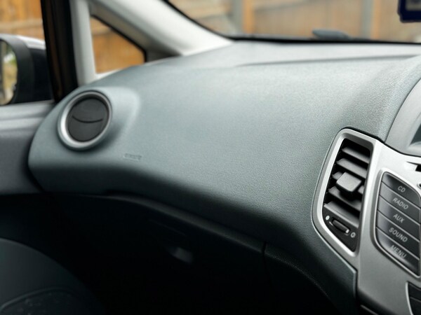 Used Ford Fiesta 2010 for sale - 75659062: Photo 24