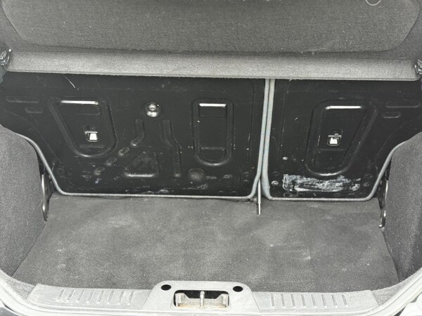 Used Ford Fiesta 2010 for sale - 75659062: Photo 37